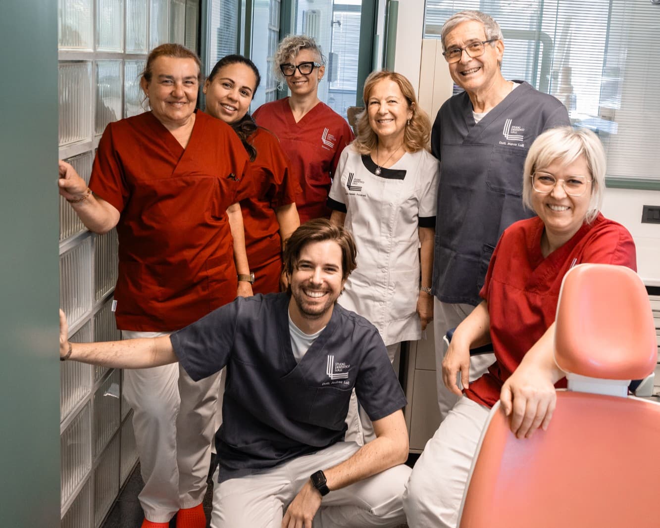 Il team dello Studio Dentistico Lolli a Bagnacavallo nello studio