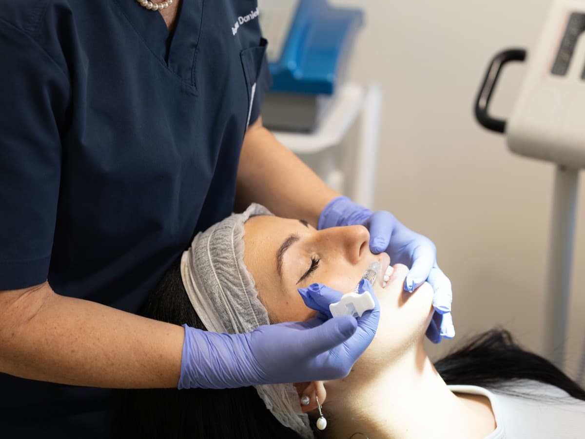 Trattamento di medicina estetica con filler