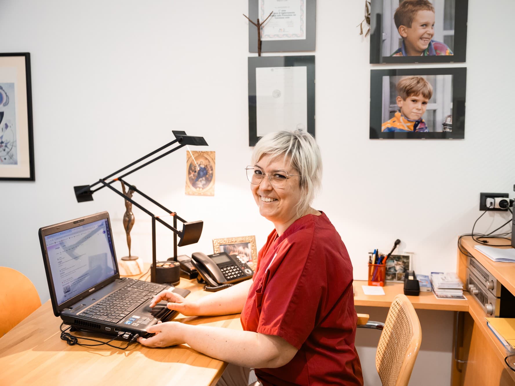 Rita alla segreteria dello Studio Dentistico Lolli a Bagnacavallo
